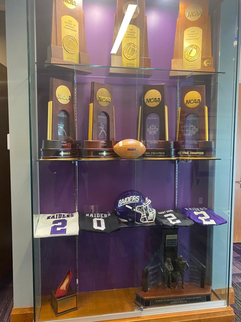 jamba_JU_ice9's tweet photo. After an amazing visit and great conversation with @CoachGeoffDartt and @_BB215 I’ve been blessed with an offer to play football with the 13x National Champion @mountunion

@OvertonDarryl @DMV_CALI_LBGkid @TheChrisGarrett https://t.co/XQHEqJCxMg
