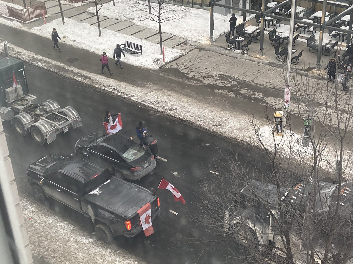 kittypants's tweet photo. Current view. #Metcalfe st is completely blocked and they are playing shitty music and dancing in the street #gohome #EnoughIsEnough #morons #ottawa #thisisnotaprotest #heathcarematters #Mothertruckers https://t.co/d0p7gQCSWr