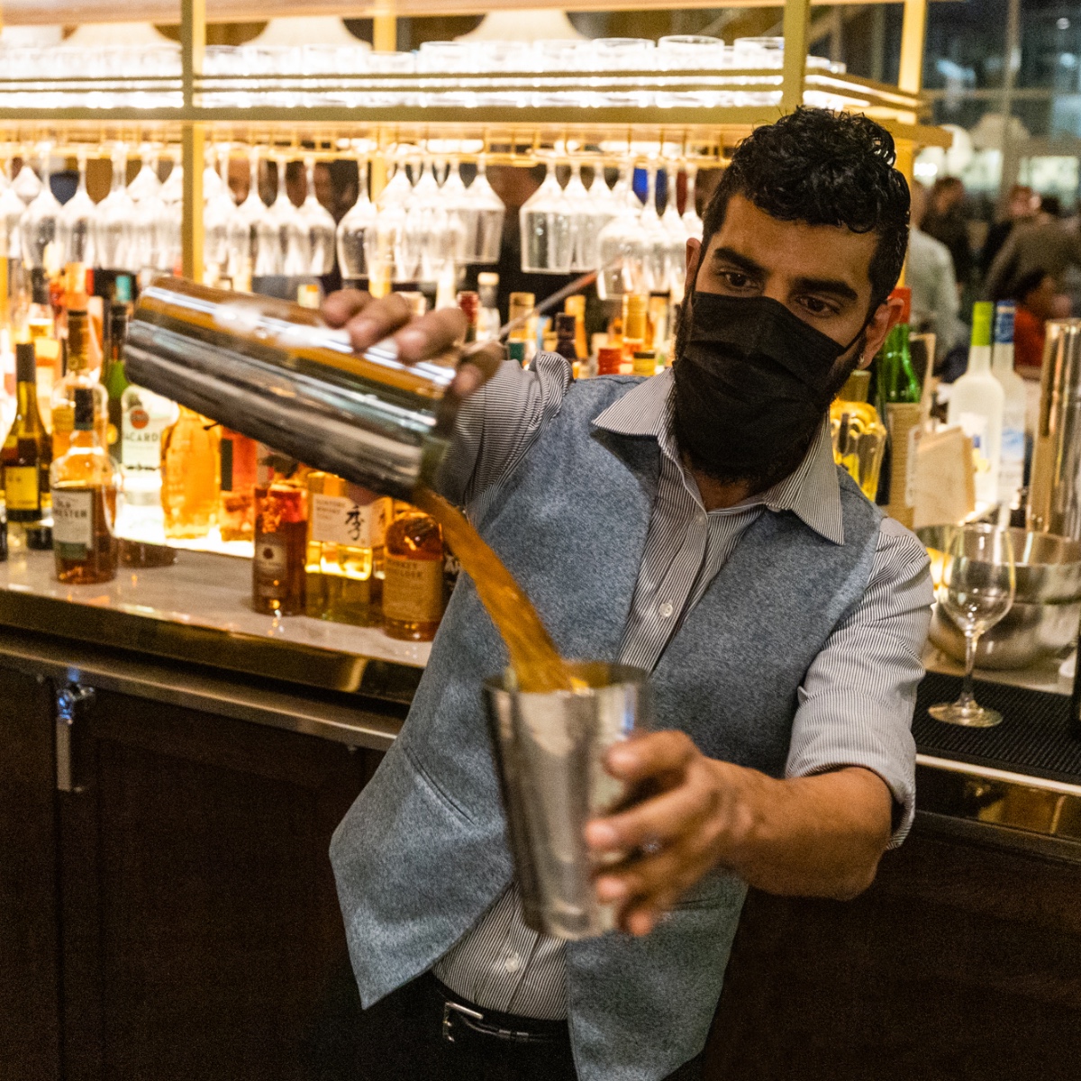 Mixed, muddled, shaken and rolled, our #cocktails get the full treatment. Tell us your favorite #BarMar cocktail. 👇