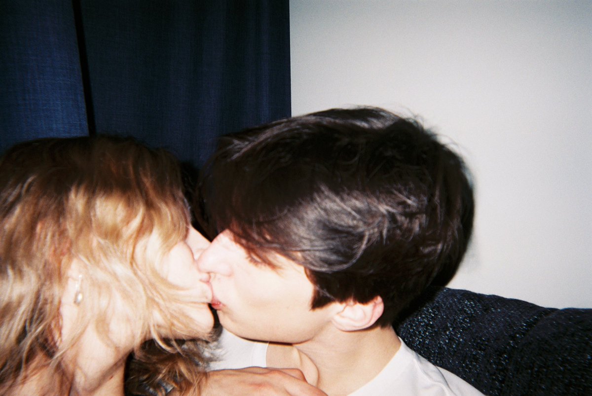 ur mom&amp;dad in 80s