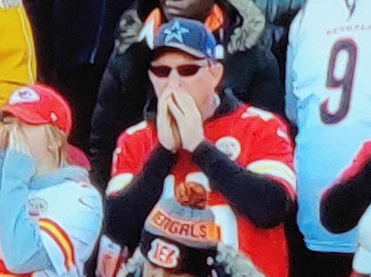 Sam Lewis tweet media