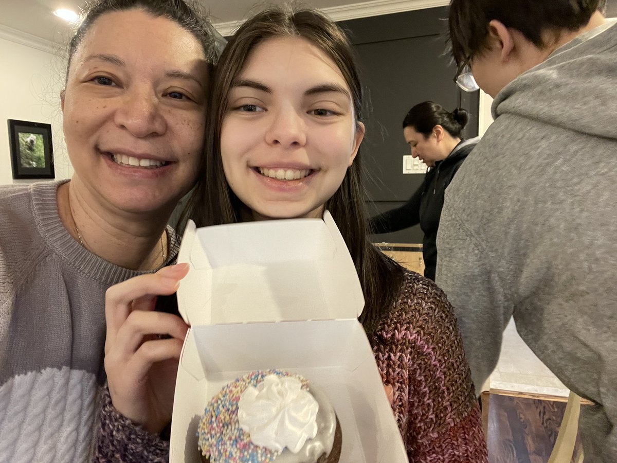 33_roto's tweet photo. Stopped off at @TimHortons and we got some #ChooseToInclude donuts today to support @SOOntario @SpecialOCanada https://t.co/L2lnDy4i83