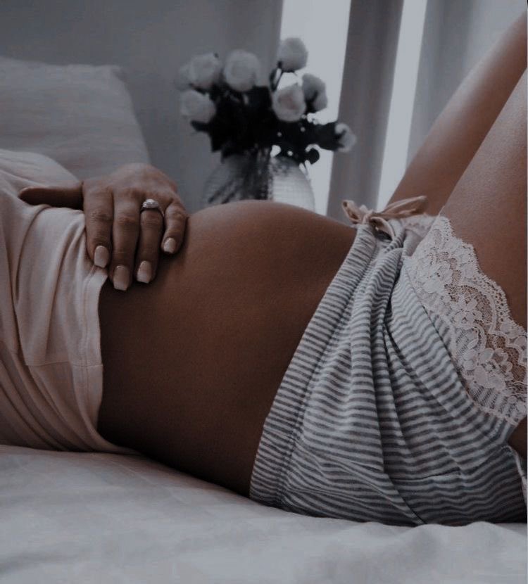 Look what’s finally made an appearance…hello little baby bump