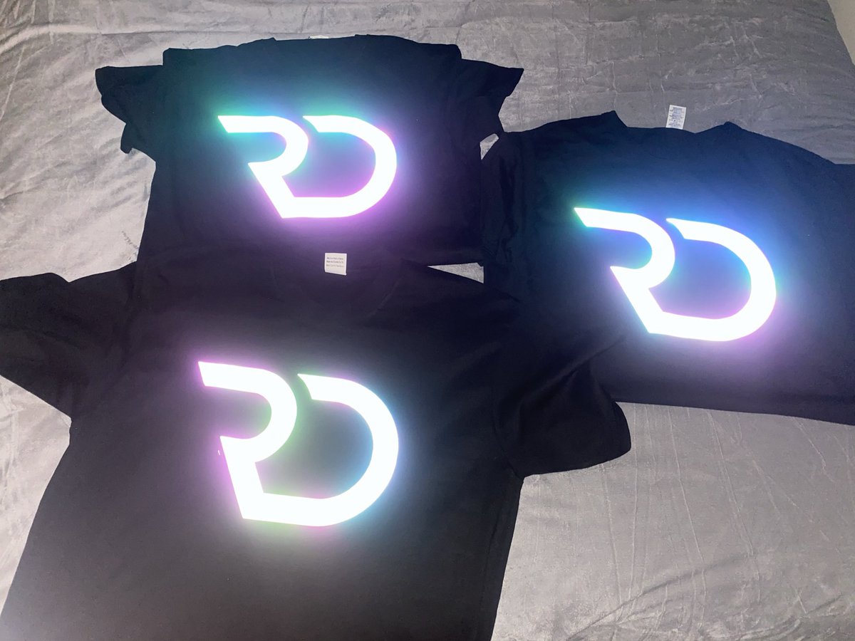 RDetermination_'s tweet photo. Our first EVER reflective logo tshirts were gifted to 3 inspiring & incredible people! Stay tuned to hear the stories that unify us in the journey to overcome adversity, lead by example and uplift others. #RelentlessDetermination 💪🏽🎓💕 https://t.co/Lx8gl72ngD
