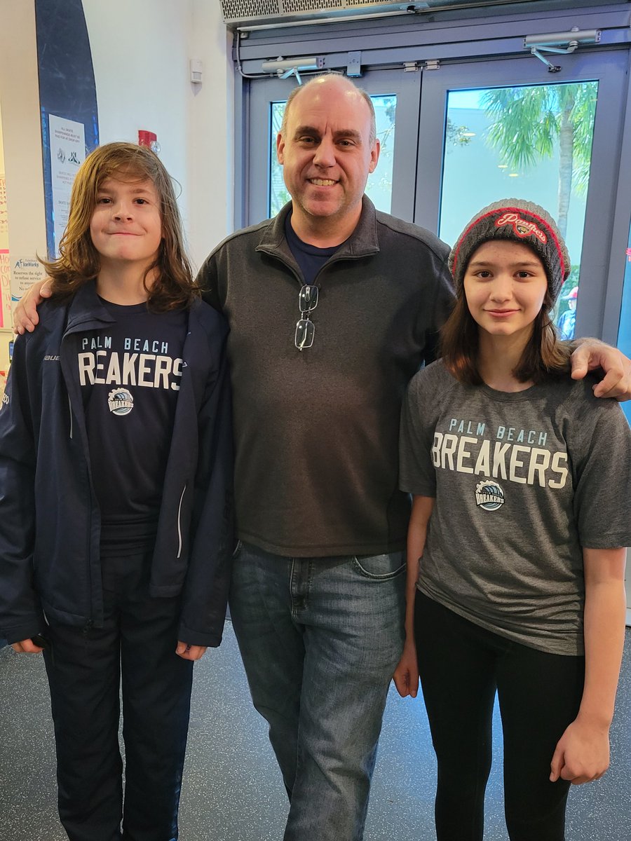 Cristina Pendas (@pendasmath) on Twitter photo Big shout out to Mr. Ferg for his support in and out of school. Thank you for taking part of your Sunday to come support Sofia & Oliver's hockey team. <a href="/EmeraldCoveMS/">Emerald Cove</a> <a href="/EmeraldCoveBand/">EmeraldCoveBand</a> #hockeylife #sofiastupendasgoalie Big shout out to Mr. Ferg for his support in and out of school. Thank you for taking part of your Sunday to come support Sofia & Oliver's hockey team. <a href="/EmeraldCoveMS/">Emerald Cove</a> <a href="/EmeraldCoveBand/">EmeraldCoveBand</a> #hockeylife #sofiastupendasgoalie