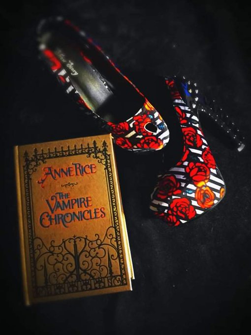 Imagine the stories these heels have from all the lovers kissing them https://t.co/XWqHc6enQ0 https://t<a href="/tag/worship"class="tags"><span>#worship</span></a><a href="/tag/findoms"class="tags"><span>#findoms</span></a><a href="/tag/niteflirt"class="tags"><span>#niteflirt</span></a>