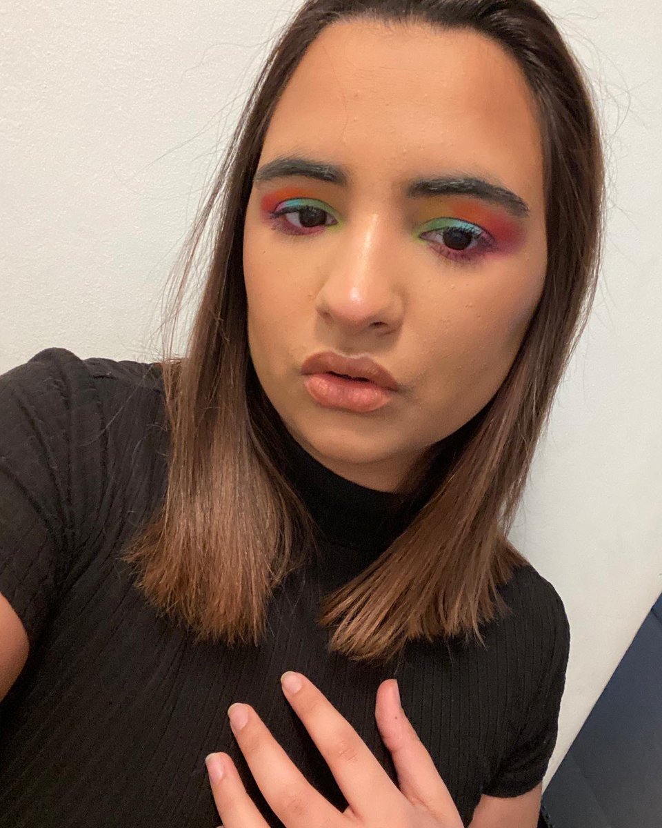 Ashleeeyyy_xo's tweet photo. Somewhere under the rainbow… there was a bad bitch https://t.co/NpEnSkePbO