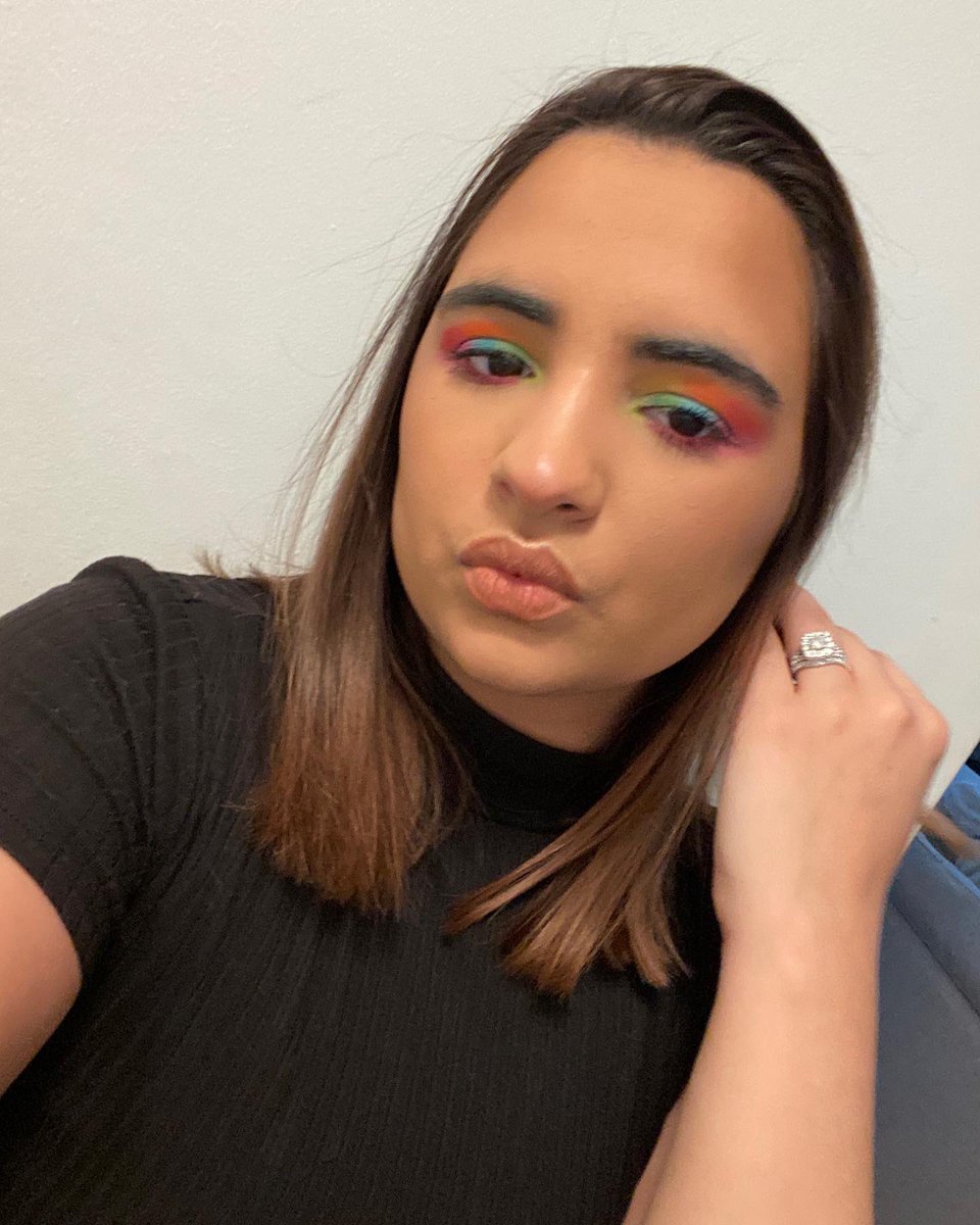 Ashleeeyyy_xo's tweet photo. Somewhere under the rainbow… there was a bad bitch https://t.co/NpEnSkePbO