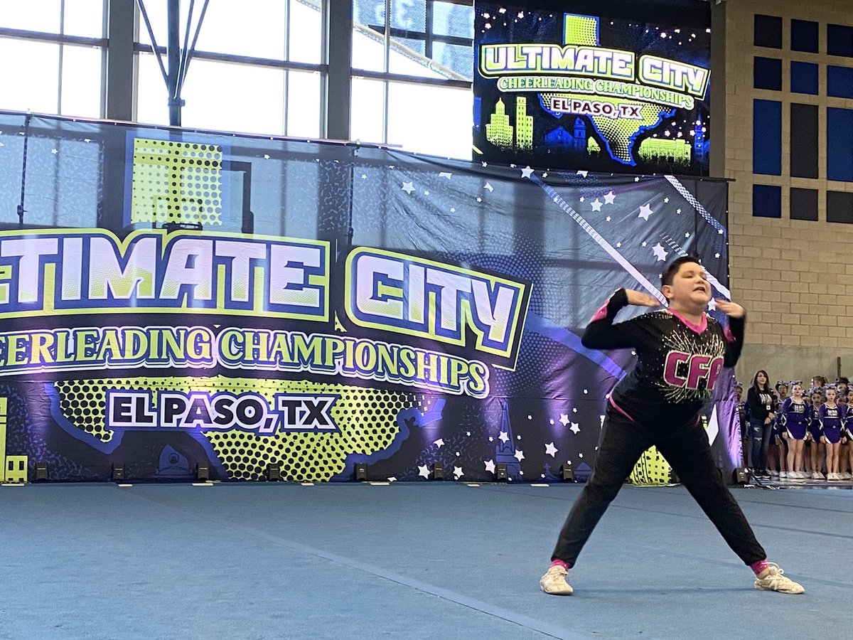 battleofthebow1's tweet photo. CFA Alan started off our Individual competition with all the SASS 💖 https://t.co/0Mx6QX3mlI