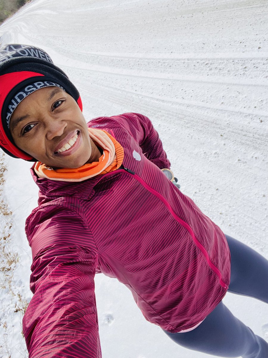 kimvanarun's tweet image. saving this to remember a time when consistency &amp;gt; motivation: I had 0% desire to run outside today, but I went anyway. I’m SO glad I did. You won’t always feel like it, but be consistent &amp;amp; do it anyway! #winterrunning #consistencyovermotivation