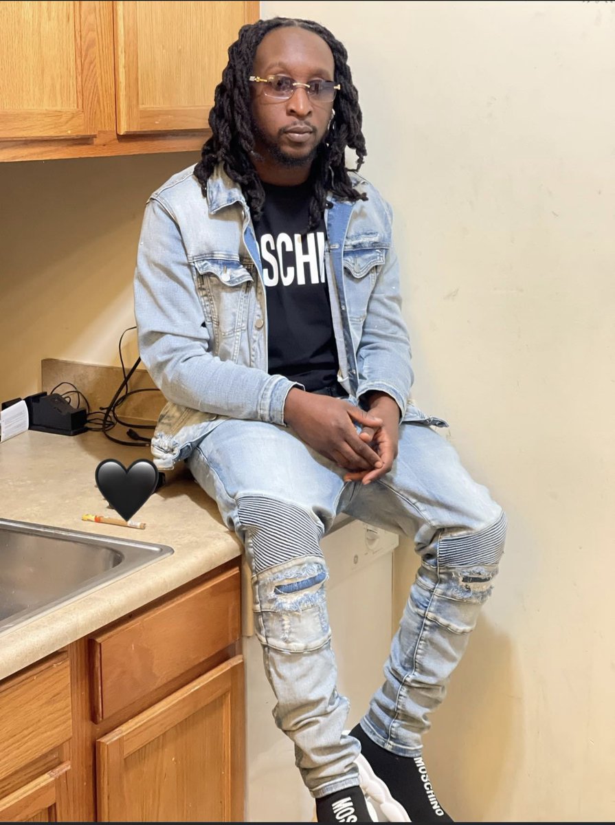 Mr_soe_'s tweet photo. Even Doe They Don’t Fuck With You They Still Watching I Promise 🎬 https://t.co/ttKh8oCMjt