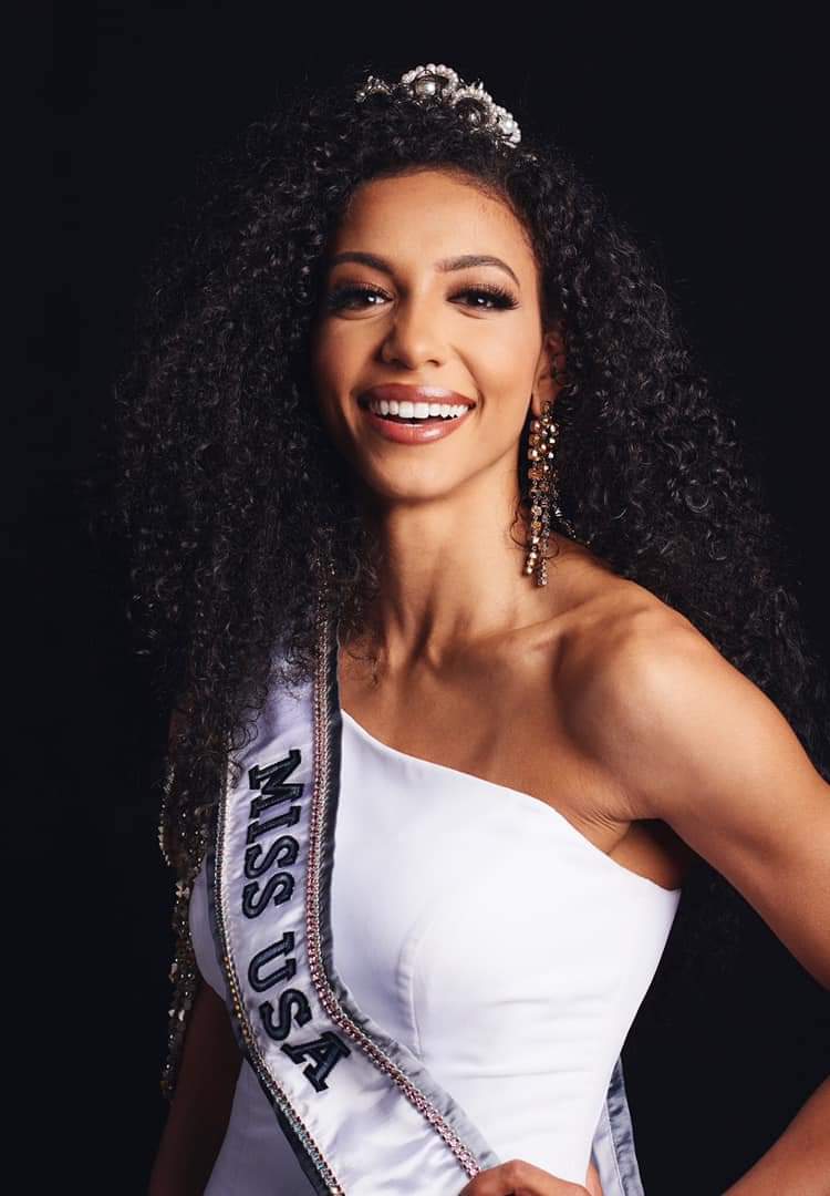 miss_coronas's tweet image. La depresión también se ve así. 
Descansa en paz @CheslieKryst 🥺💔😔😭🙏🏽