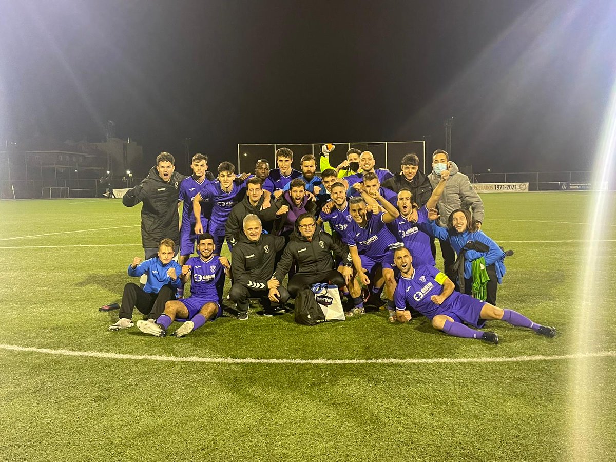 adalhondiga76's tweet photo. 3ª Regional Grupo VII 
@AD_Villaviciosa 'C' 1 
🆚
Aficionado 3 
⚽ Pedro , Gascón y Víctor José 
Partidazo de los nuestros en un campo complicado para volver a los puestos de privilegio. Gran remontada y segundo tiempo de los morados 
#volveremos https://t.co/3I1iij0dBI