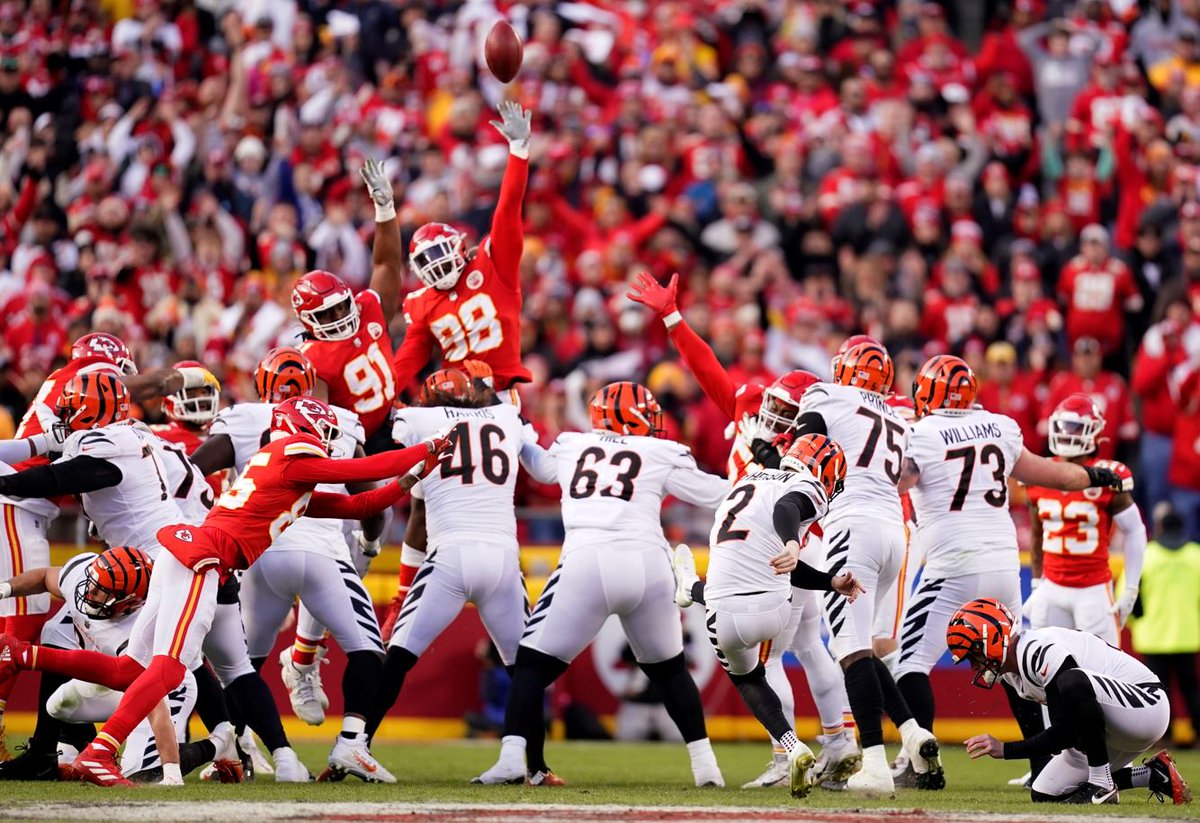 FOX19's tweet photo. WE WON!!!!! THE BENGALS ARE GOING TO THE SUPER BOWL!!!! https://t.co/8oe64mwK2h