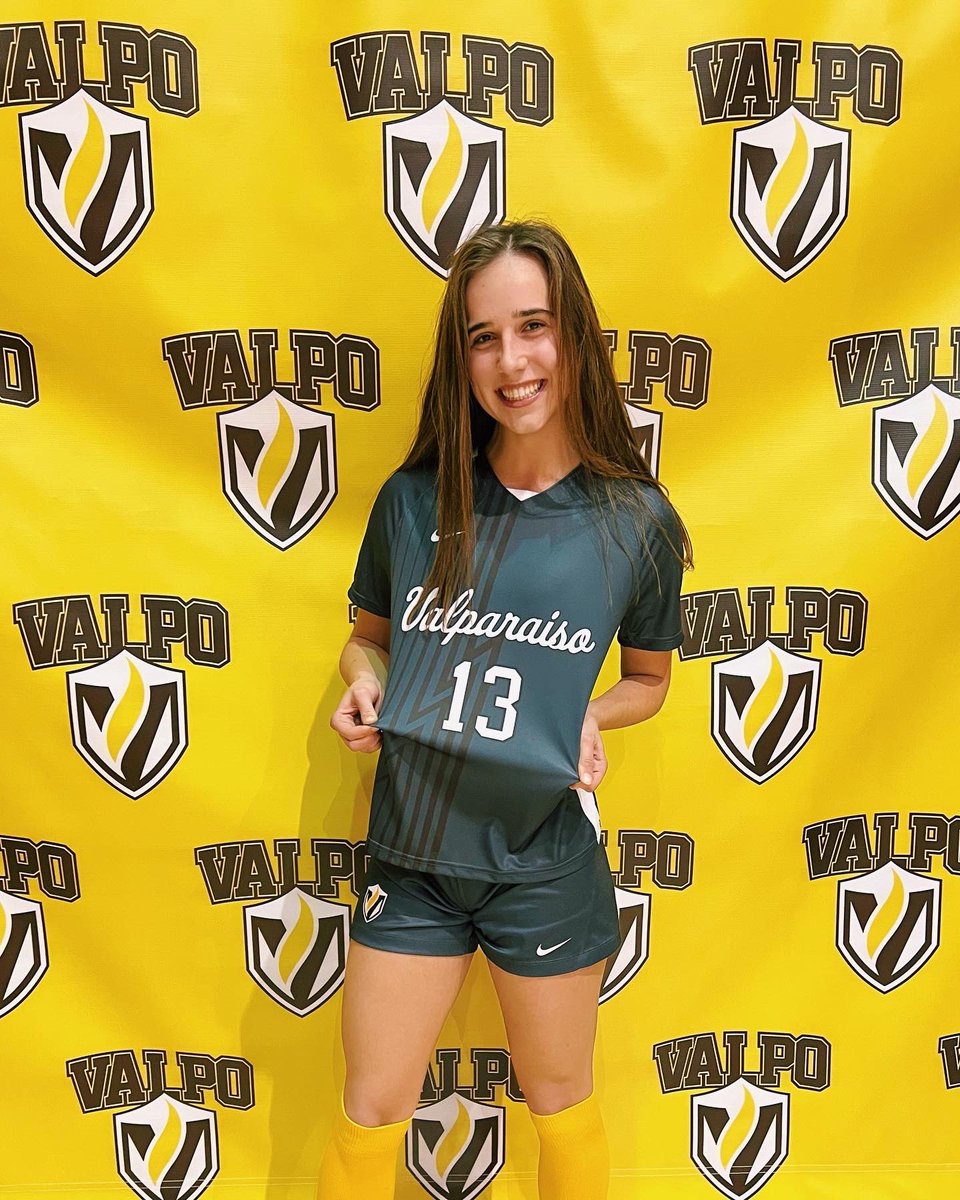 kennedydhill's tweet photo. I am so blessed and beyond excited to announce that I have committed to play D1 soccer at Valparaiso University! I want to thank my parents, God, my coaches, my teammates, and friends who have helped me and supported me throughout this process. @ValpoWSO #rollbeacs ⚽️💛🤍🤎 https://t.co/oJ6trdXMdL