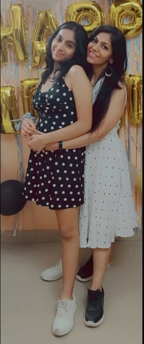 Naadaan_Chhori's tweet image. Then🤩                         Now😍