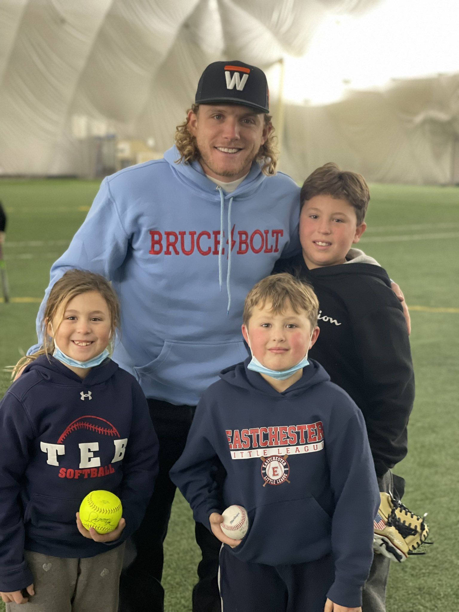 Michael Vecchione on X: St. Louis Cardinals gold glove center fielder and  Eastchester Little League alumni Harrison Bader (@aybaybader) spent Sunday  night with us at our Winter Clinic. A true role model