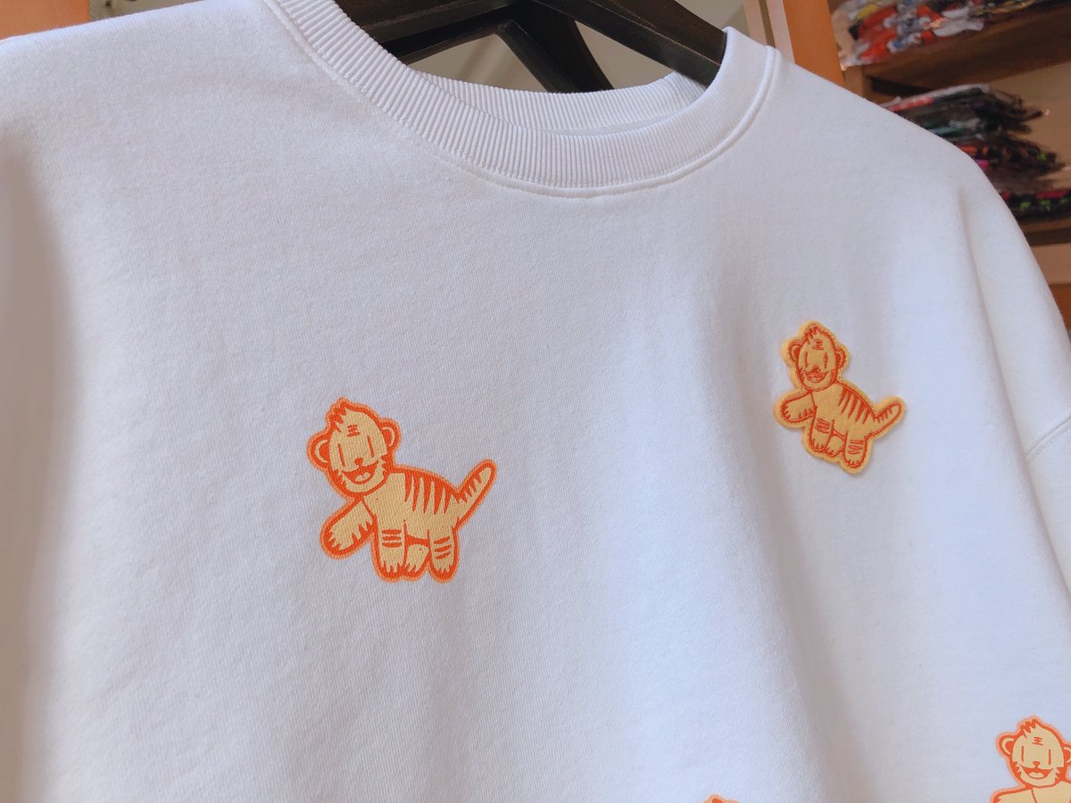 MISHKATOKYO's tweet photo. THE TIGER KING CREWNECK SWEAT (M21100491)
M / L / XL
¥13,200
ミニマムサイズのタイガーキュート🐯✨
アイテム詳細⬇
https://t.co/fq8s3C0qZE
#mishka #ミシカ #ストリートファッション #MИШKA #MNWKA https://t.co/vMHv0n6Xmu