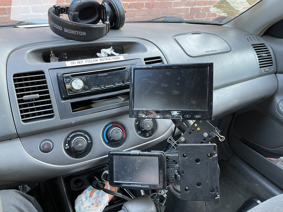 la3dpr's tweet photo. I got pulled over for my setup, pretty sure the cop was just jealous tho, says “there’s been lots of identity theft around here”, ORLY bud?
So why’d you pull me over again? https://t.co/InoXWHmFMc