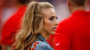 Retweet if you’re excited she’s also out of the playoffs.