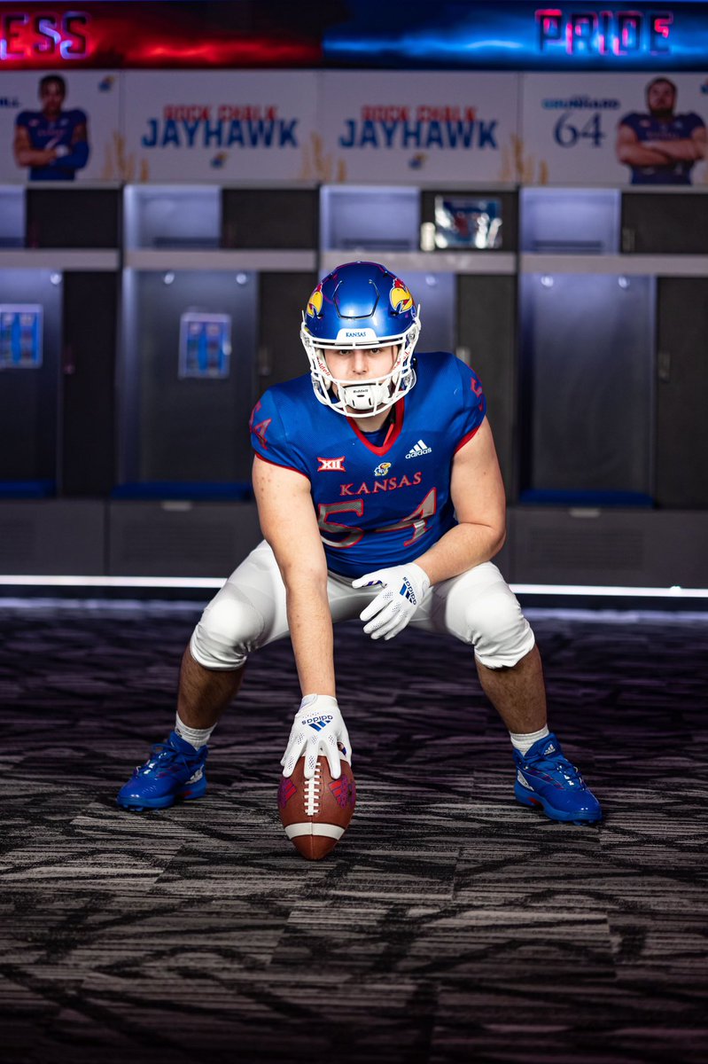 tjmcmillen44's tweet photo. Thanks @CoachLeipold @KUCoachZ and @CoachFuchs for the great elite junior day visit! Enjoyed my time on campus and learning all the great things your doing with the program https://t.co/CnCwuSXuex