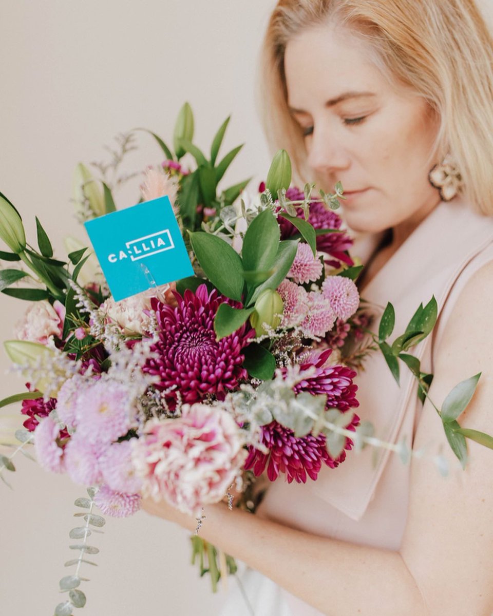 CalliaFlowers's tweet photo. Gorgeous gorgeous girls send their friends The Goddess bouquet for Galentine's Day!
#GalentinesDay #ThisCalliaMoment #CalliaFlowers #LongLastingBouquet #ShopCandian #CanadianFlorist https://t.co/lNxF29V0hR