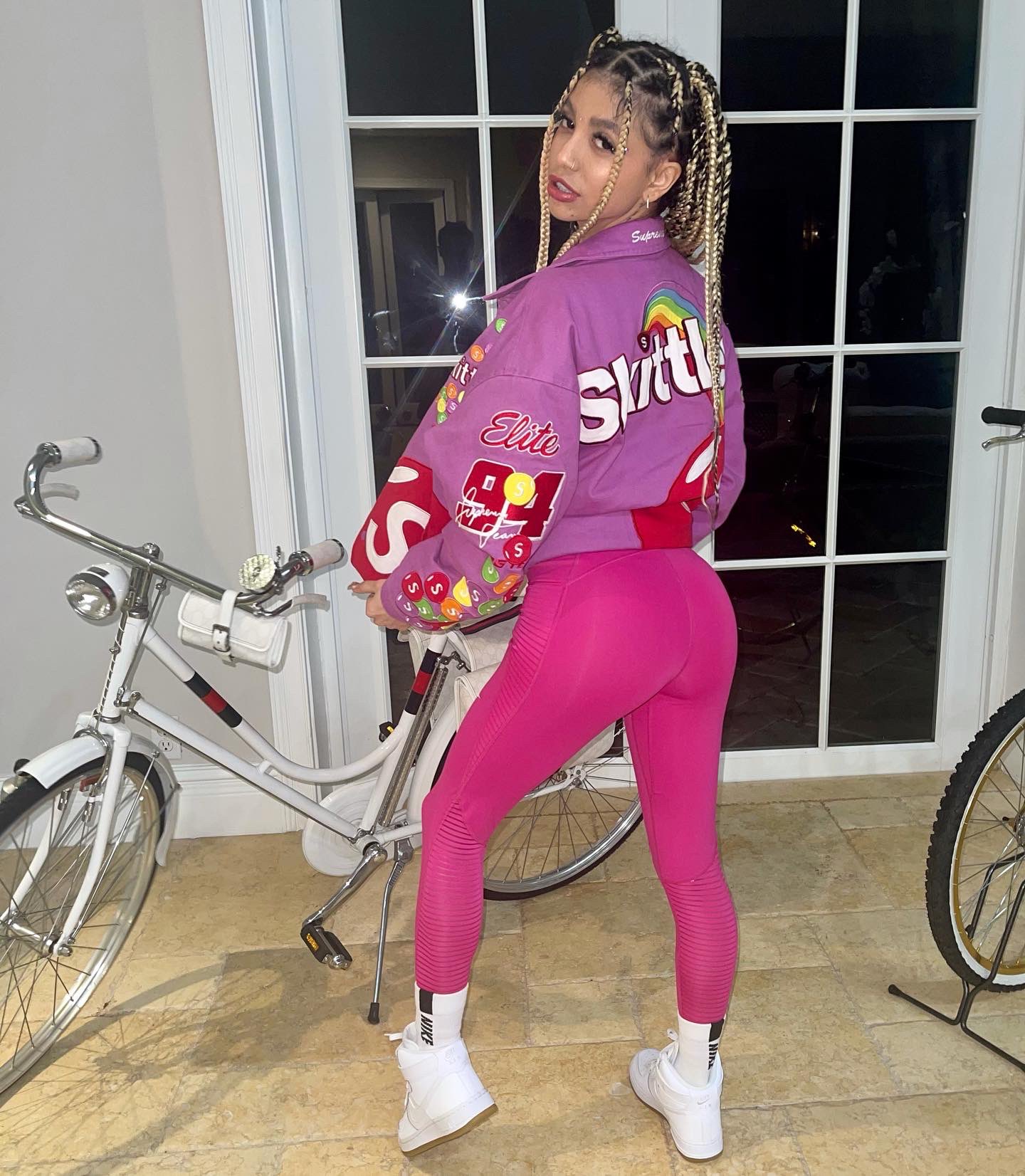 TW Pornstars - 3 pic. V Rod. Twitter. #follow #me on my New #Instagram - VRODLIVE 💕🌈 and check