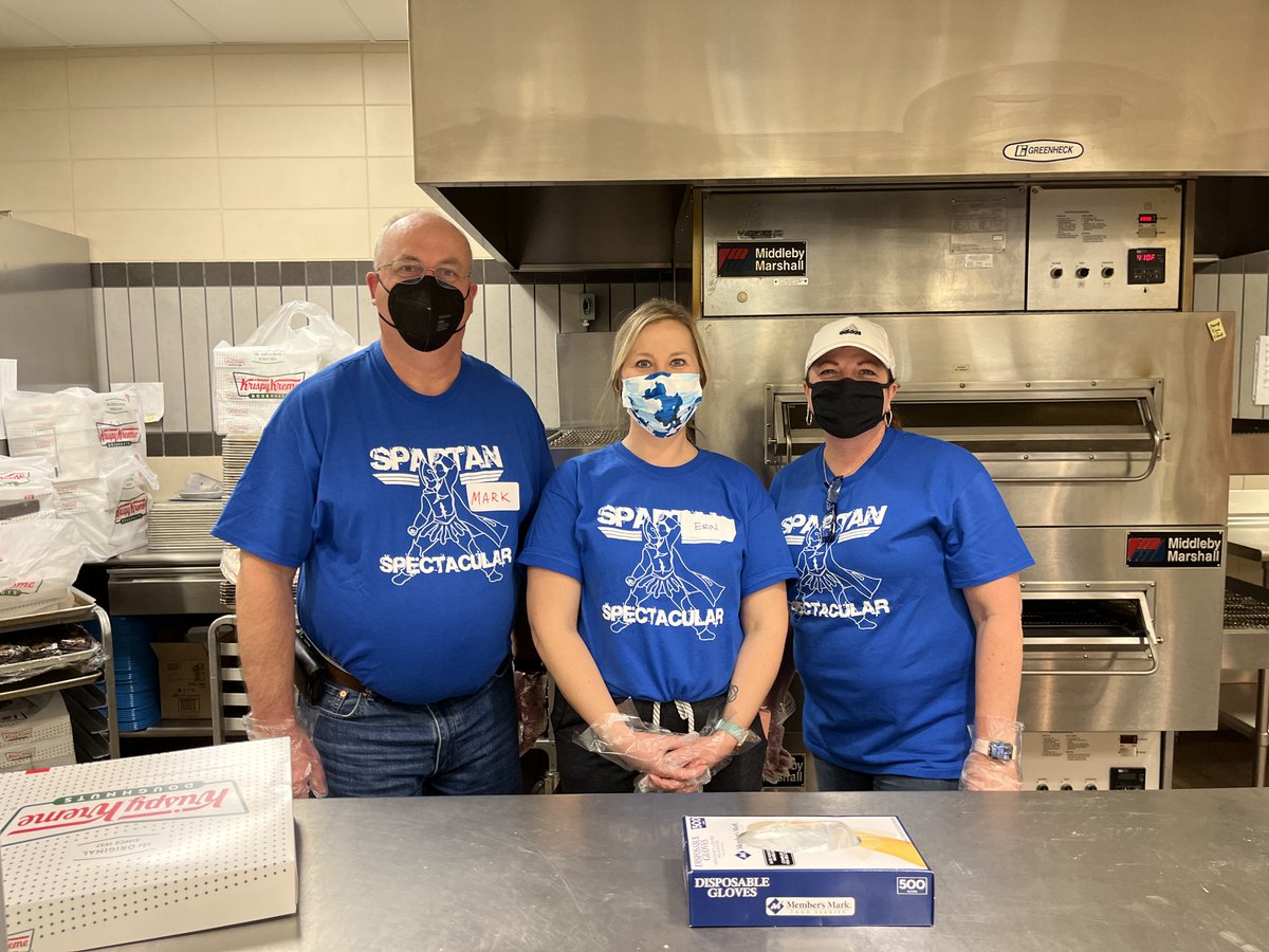 SpartanSpectac's tweet photo. Thank you so much to all of our wonderful volunteers for making yesterday such a SPECTACULAR day!  Here are a few pictures of just a few of our amazing volunteer crew! https://t.co/OwmoGmZXCB