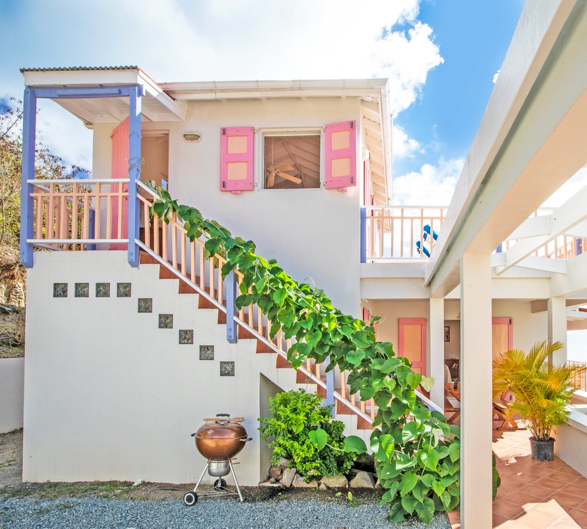 Step into paradise... The beach is a short walk away from your White Bay Villa🏝 #WhiteBayVillas

#jostvandyke #britishvirginislands #bvi #soggydollar #islandlife #caribbean #beachlife #beachvibes #caribbeanbeaches #caribbeandestination #dreamvacation #vacation2022