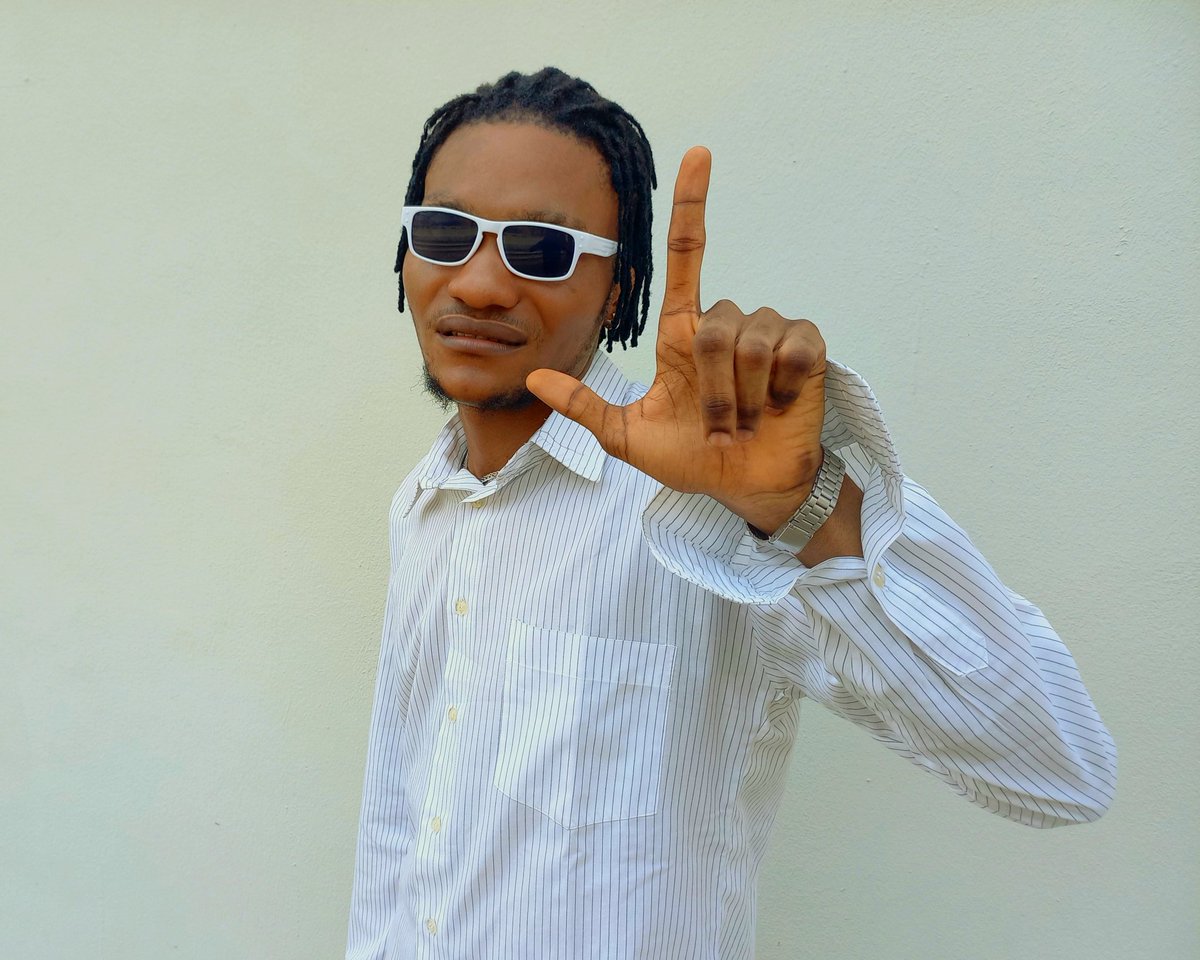 Supadjtablowa's tweet photo. So Guys
Na Me Be The Boy
SoftBoy
Number👆
DON'T TELL ANYBODY SAY YOU SEE ME
Less All Get Ready For The
AWOOBELLEDE RECORDS👆 LABEL BRAND STAM...
Out Soon...
In Addy To Mr DJ
14th Feb
.
.
#SoftBoy #supadjtablow #Awoobellede Records #samsung #mtnng https://t.co/wCgLeBYWVp