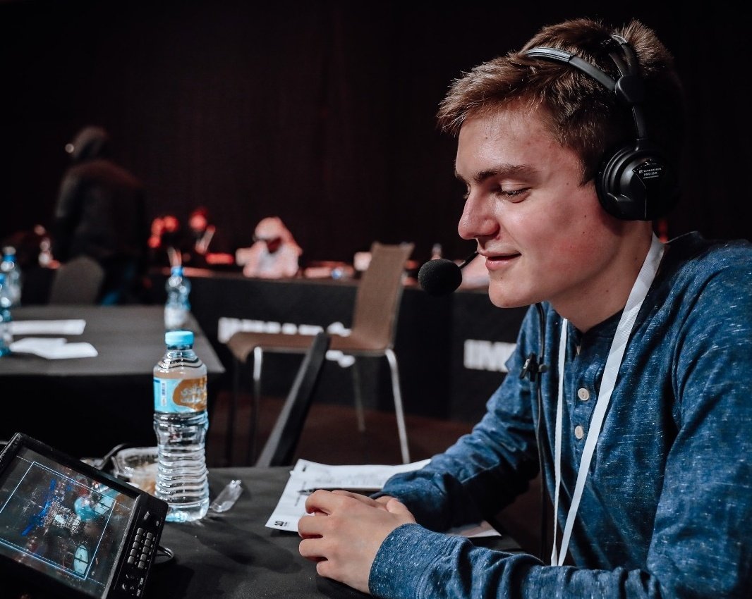 Erik Uebelacker tweet media