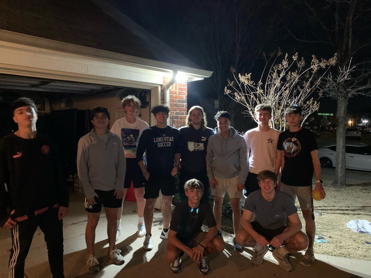 LSRNBoysSoccer's tweet photo. A great team dinner tonight. @3hollingworth https://t.co/lsmlnCFk2z