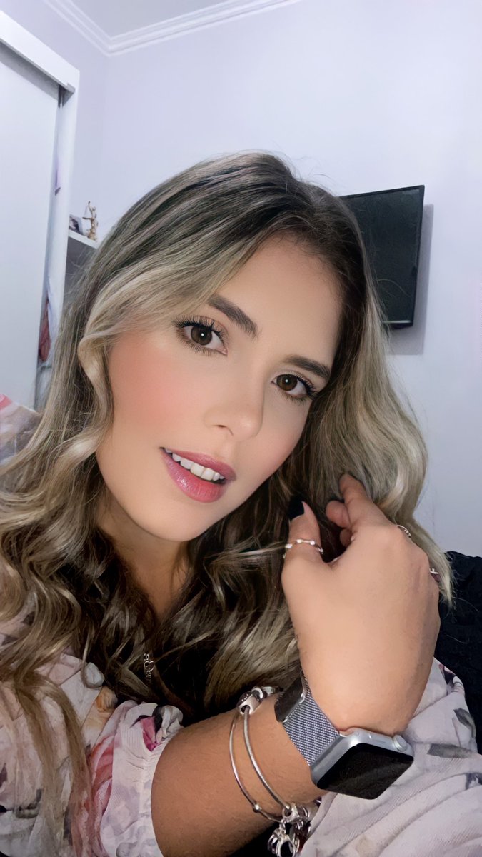 isabellesene's tweet photo. d o m i n g o ✨ https://t.co/YxPCXLtRI2
