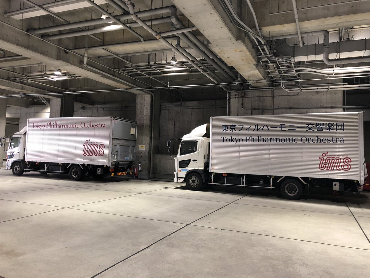 おはようございます！
1月最終日、2台揃ってお仕事中。
＃アイエムエス #オケトラ