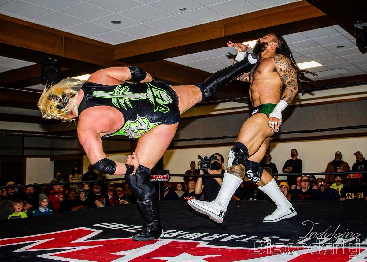 JoeyJetAvalon's tweet photo. Went 20 minutes, shot for shot with @thekaun Friday night.

We gonna make this @MW_AllStar TV Title a workin’ mans trophy. https://t.co/nD93eU9Q2z