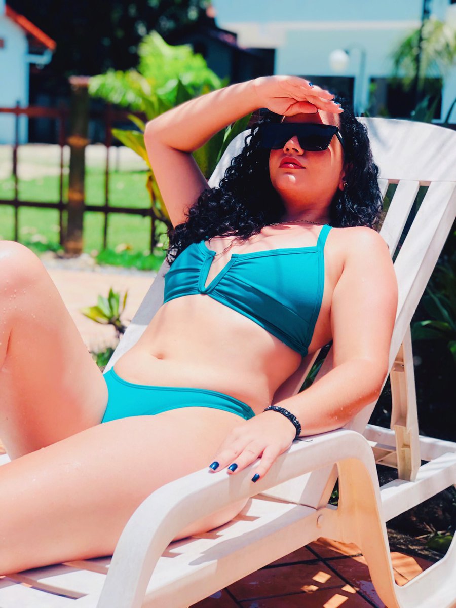 rrafa__ela's tweet photo. Olha o avião ✈️ 
#FOTOS #verão #verão2022 #ferias #fotografia https://t.co/WZAKBYLgTz