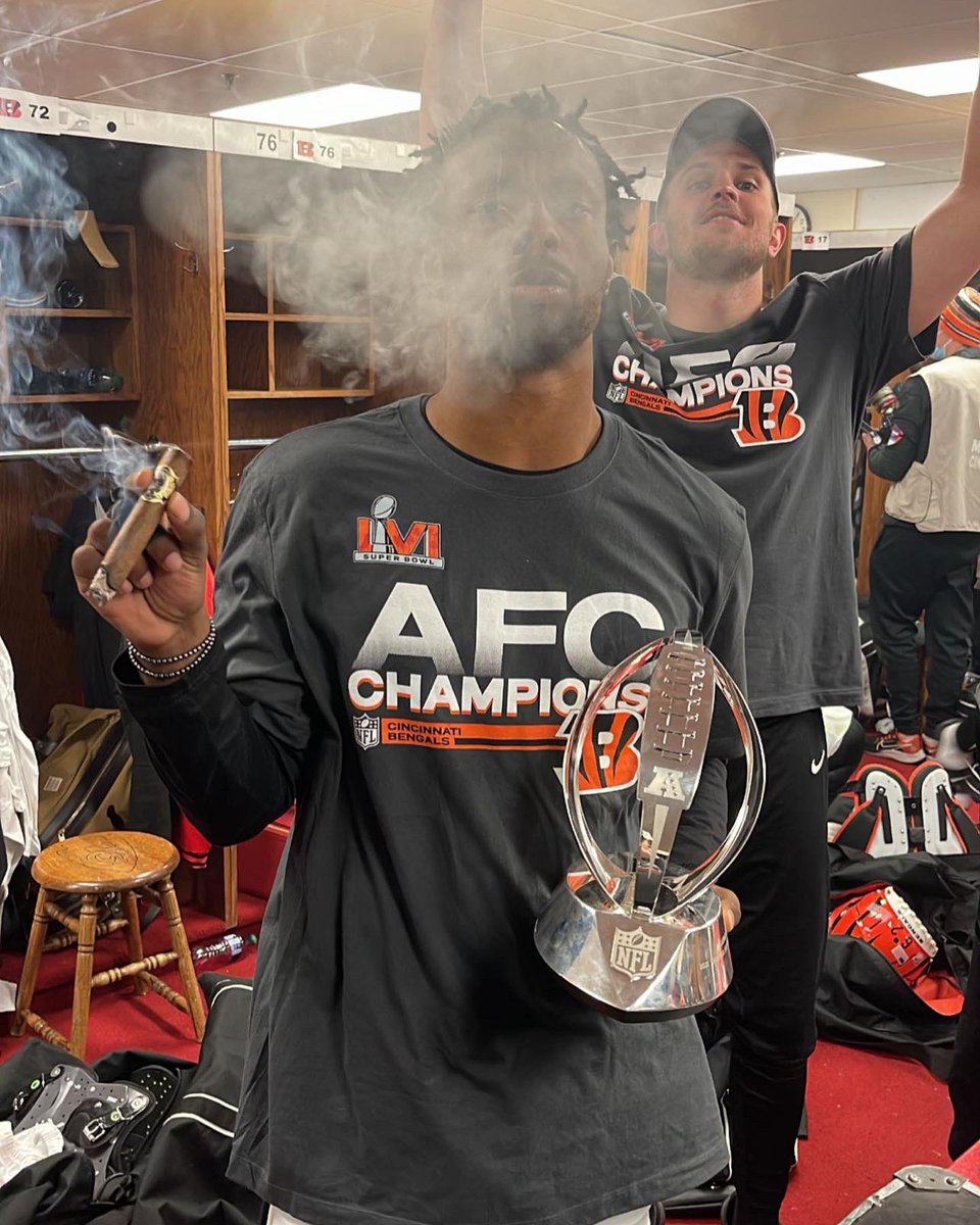 Eli Apple (@eliapple) on Twitter photo 