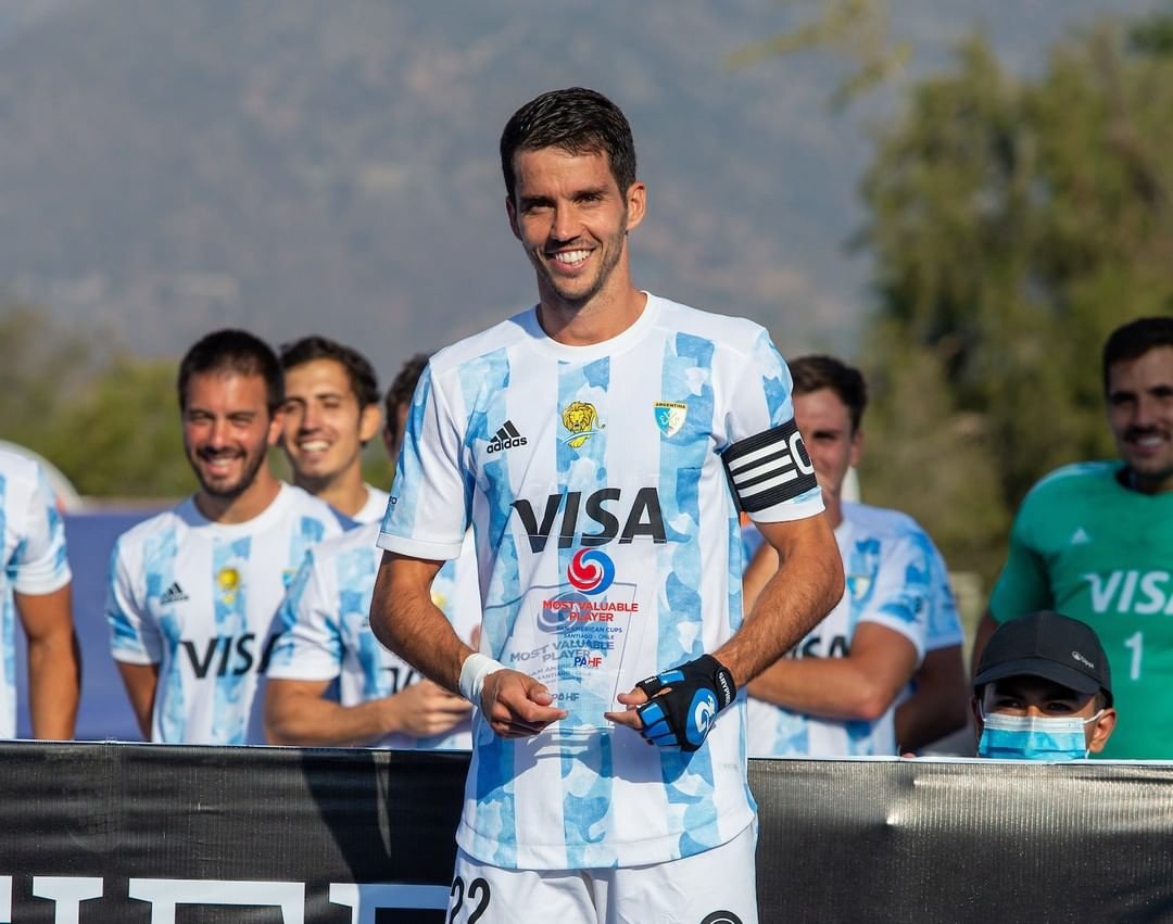 hockeyargplus's tweet photo. 🦁 ¡MATIAS REY! 🇦🇷

¡Felicitaciones, MVP! 🥇

Matias Rey fue elegido como el mejor jugador del torneo 

Felicitaciones @M_Rey22

📸 @PanAmHockey

_____
#leones #copapanamericana #Argentina #hockey #HockeyArgentinoPlus https://t.co/yDQ7fbcISO