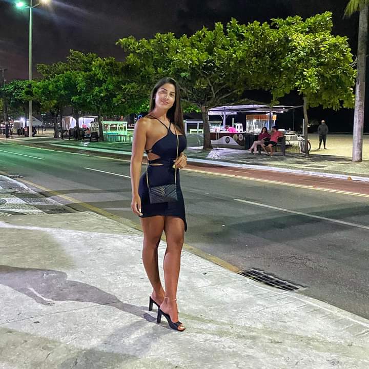 Urgente 🚨.

La directora del Hospital de Itauguá, Yolanda González, habla de pérdida de masa encefálica tras el disparo que recibió la influencer Vita Aranda.

Actualmente, se encuentra en sala de reanimación.