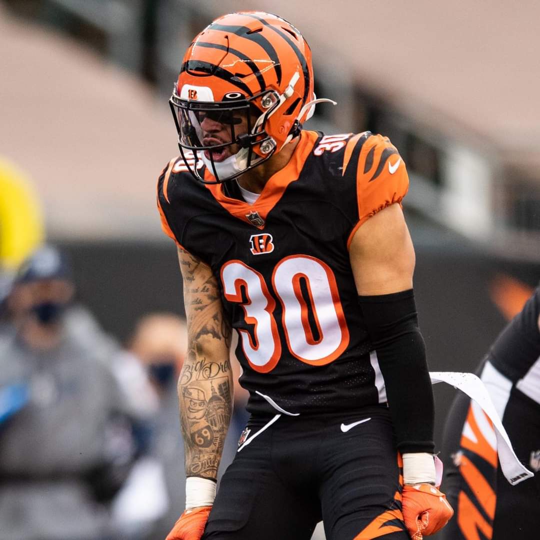 DaBearsHaus's tweet photo. Peep the tats! @jlbiii3 repping #DaFort in the #SuperBowl 

#FortWayne #RuleTheJungle
#260 https://t.co/XXCj0hQTcn
