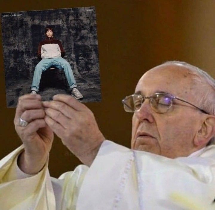 VotesBoo's tweet image. Oficialmente ya son dos años de walls por eso ahí que seguir votando
I vote #Louies for #BestFanArmy at the #iHeartAwards