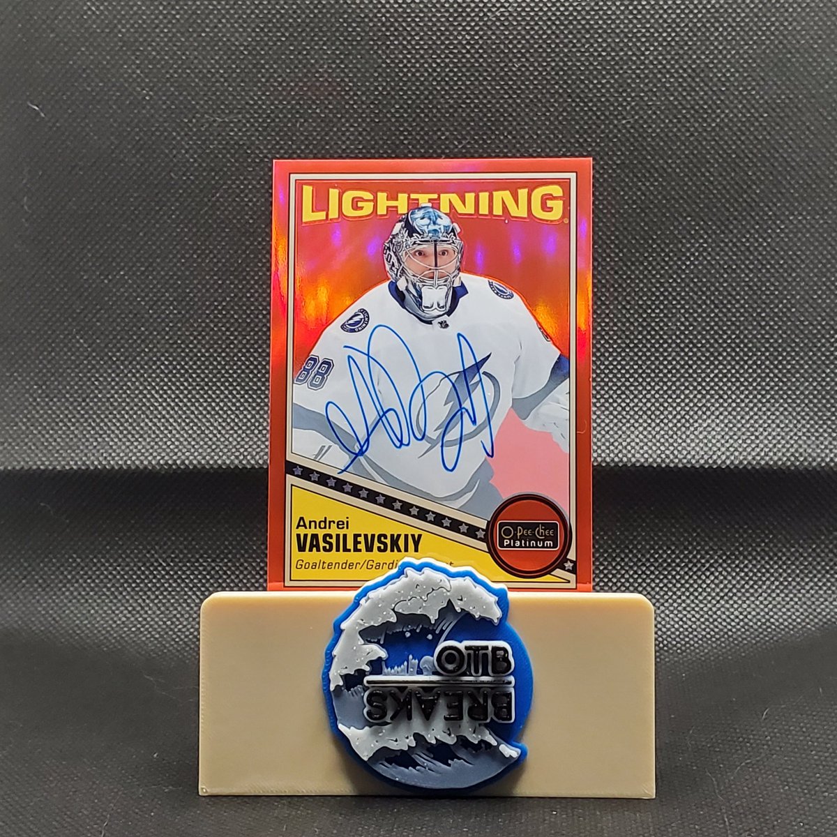 OTB_Breaks's tweet photo. @TBLightning The Big Cat 
Stanley Cup #1 Year

2019-20 O-Pee-Chee Plat.
Red Rainbow Autographs
#TampaBayLightning #AndreiVasilevskiy #Refractor #RedRainbow #Autographed #whodoyoucollect https://t.co/TpE7Kl6KeV