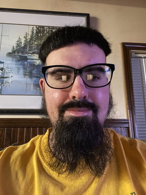 New haircut. Ladies and gents, what do you think of it? https://t.co/TQTAWxmFS0<a href="/tag/newprofilepic"class="tags"><span>#newprofilepic</span></a>