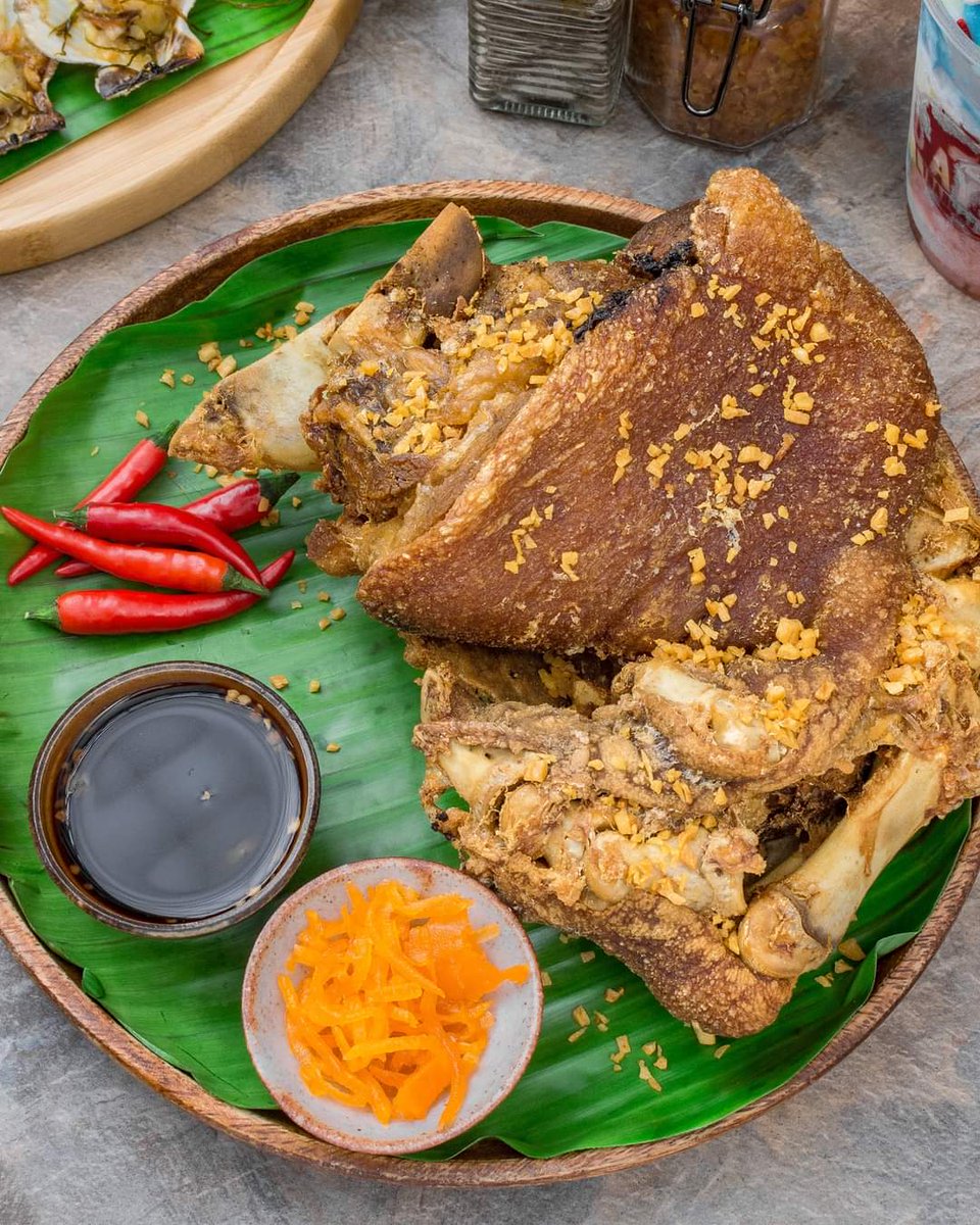 smnorthedsa's tweet image. Got cravings? Enjoy Kuya J's new Halo-Halo flavors with our Bida dishes for dine-in or takeout now or have them delivered via centraldelivery.ph, GrabFood, Foodpanda or Pick.A.Roo. Order na, mga Bida! 

Credit: What To Eat PH 

#KuyaJResto 
#kuyajmix 
#MixThingsUp