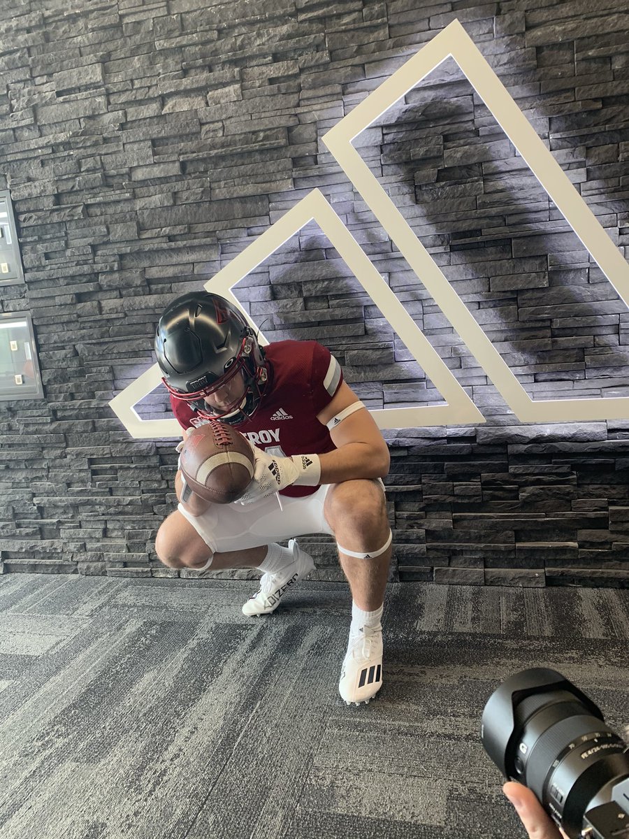 BeauDawson44's tweet photo. Had an amazing time today @TroyTrojansFB  Unbelievable staff and great facilities!! @EvanMckissack @cole_popovich 💯💯 https://t.co/apONaaUuUx