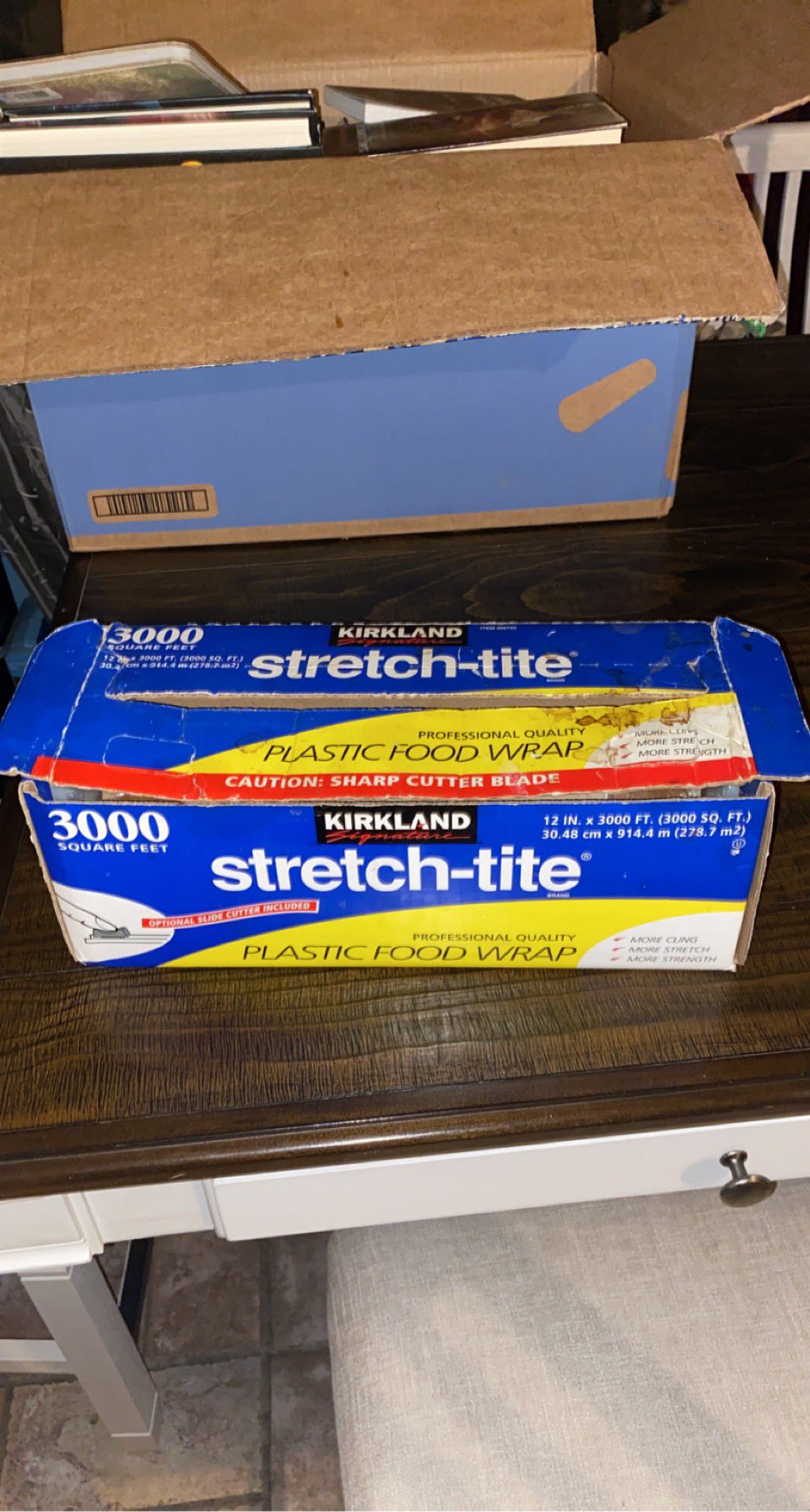 Kirkland Signature Stretch-Tite Plastic Food Wrap, 3,000 Feet Super Strong