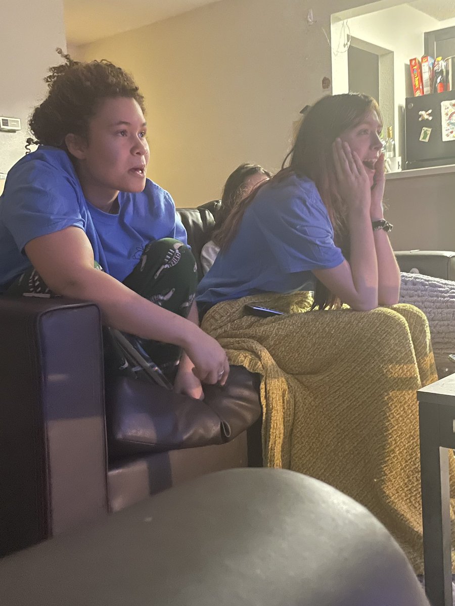 us roommates watching cal air everyone out #Euphoria