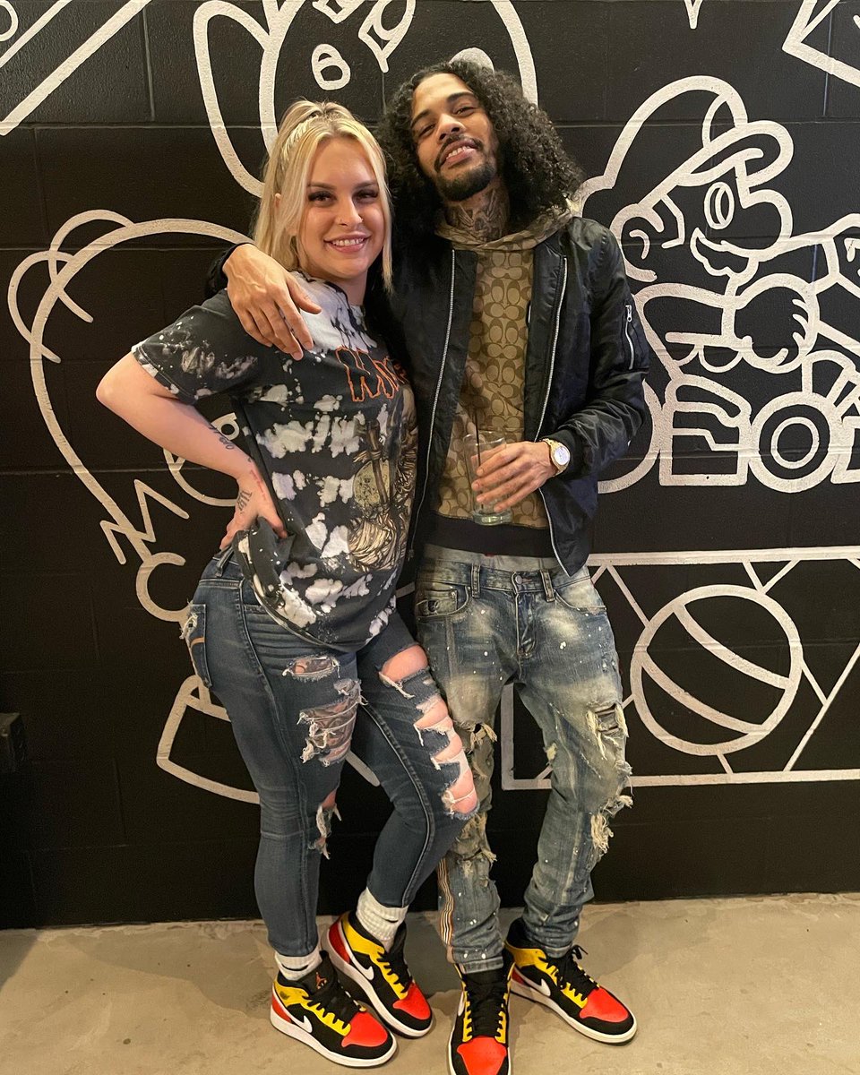 jaasminemariaaa's tweet photo. my fiancé 🥰 https://t.co/GnXr31DgaZ