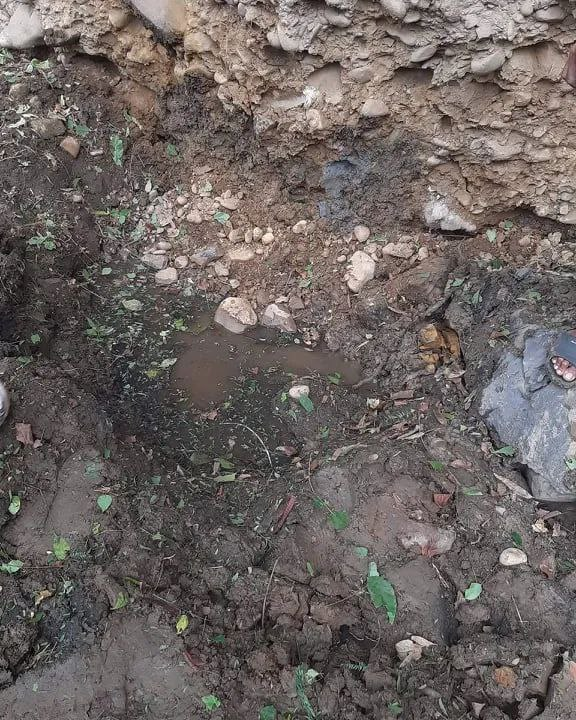 spring21MM's tweet photo. Military Terrorists from military base on the bank of Salween River in #Hpa_pun District Fired Artillery shells on the night of Jan30 and artillery shells landed in #Maekharhtar village on the side of the Thai border &amp; Exploded—Forcing the nearby residents to flee.
#2022Jan30Coup https://t.co/KpGrthHYp9