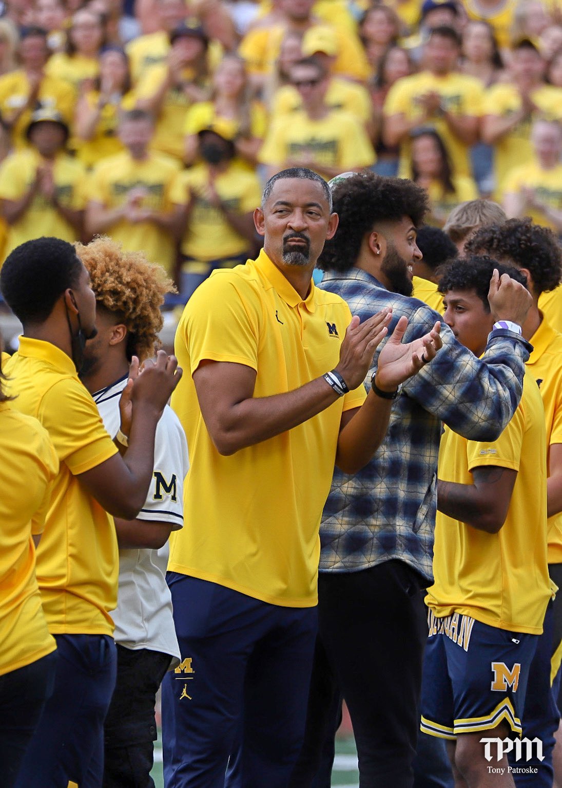 Happy birthday to coach Juwan Howard 